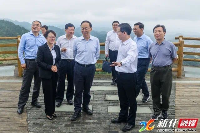 【新化融媒】中国CA88党委副书记、副董事长、总司理吴利军到我县开展定点帮扶调研 